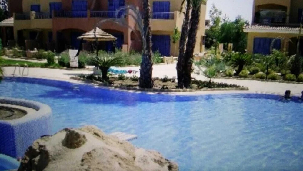 Пафос: Remarkable 1-bed Apartment Limnaria Gardens Paphos