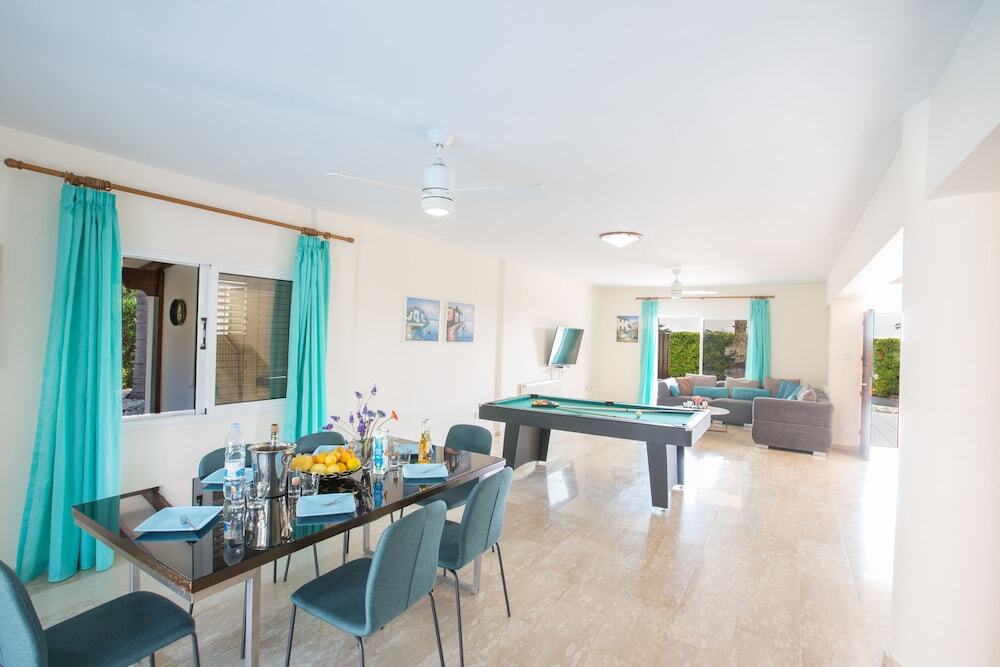 Айя-Напа: Ayia Napa Holiday Villa At26