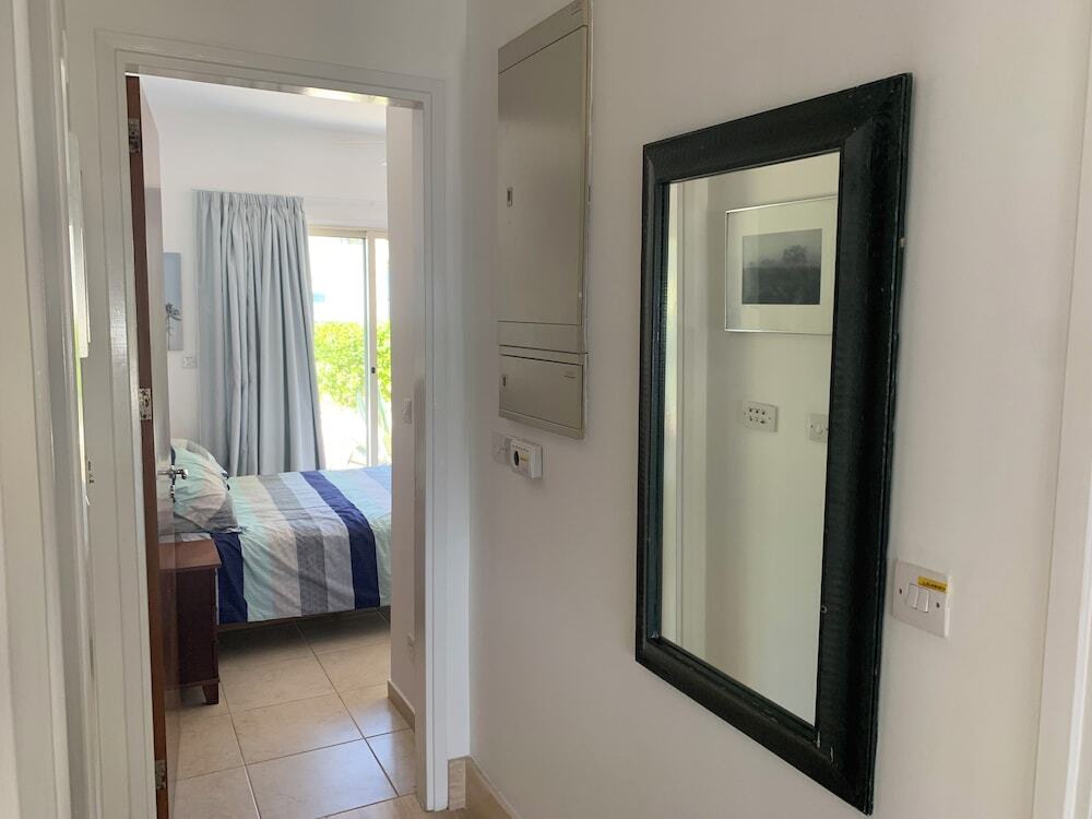 Кити: Beachfront Family Holiday Villa Perivolia