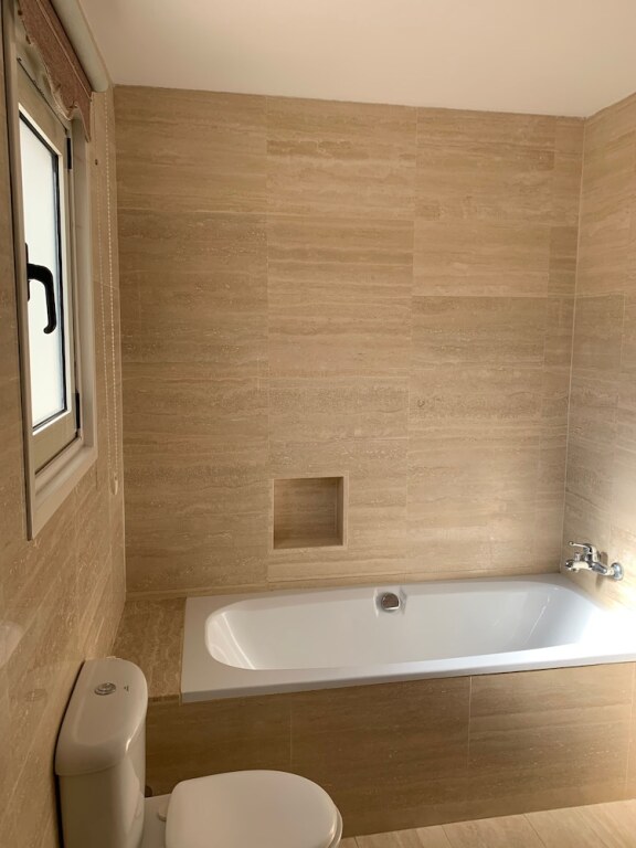 Кити: Beachfront Family Holiday Villa Perivolia