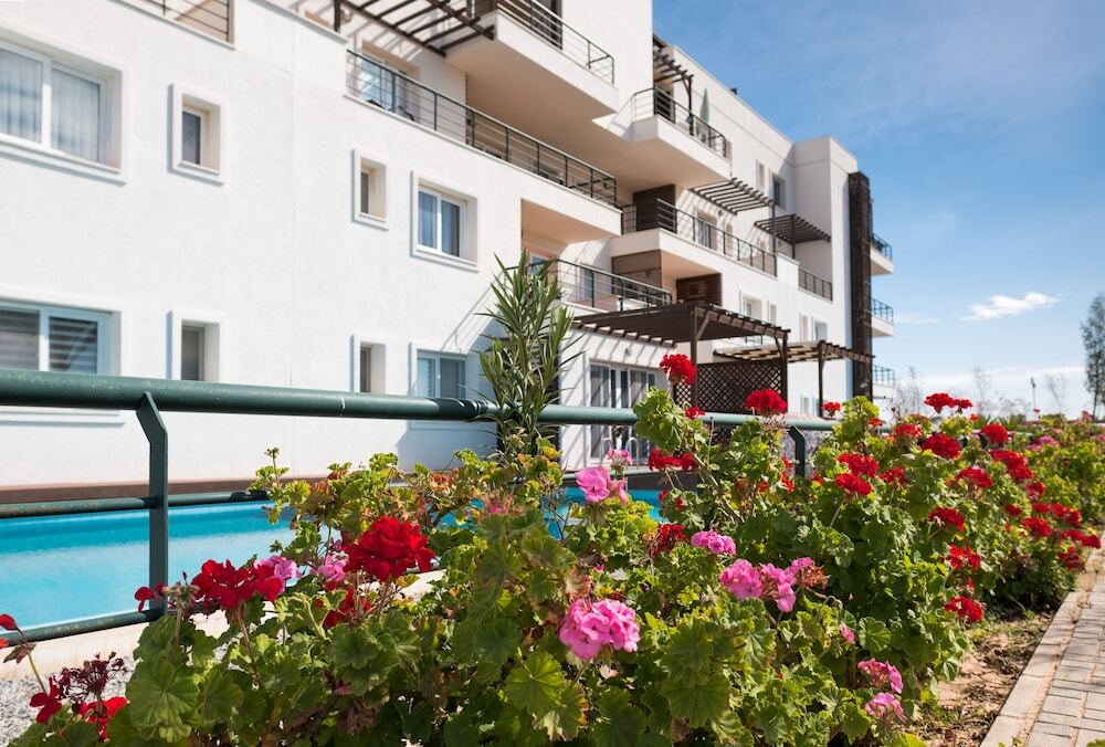 Бафра: One bed Room Apartment Paradise Beach Front in Nice Residence