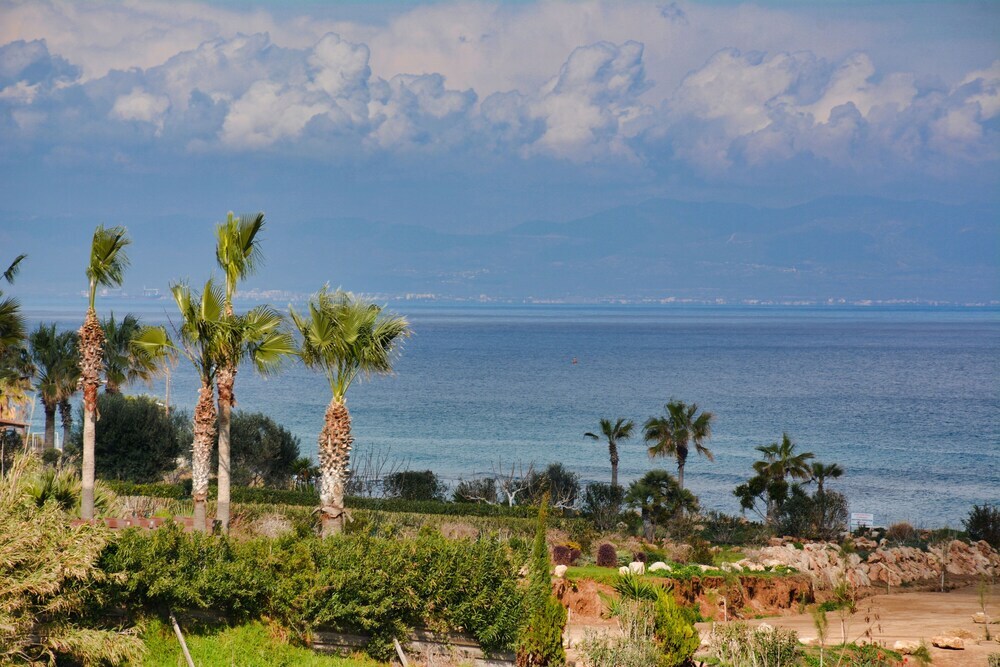 Паралимни: Protaras Holiday Villa Wp8