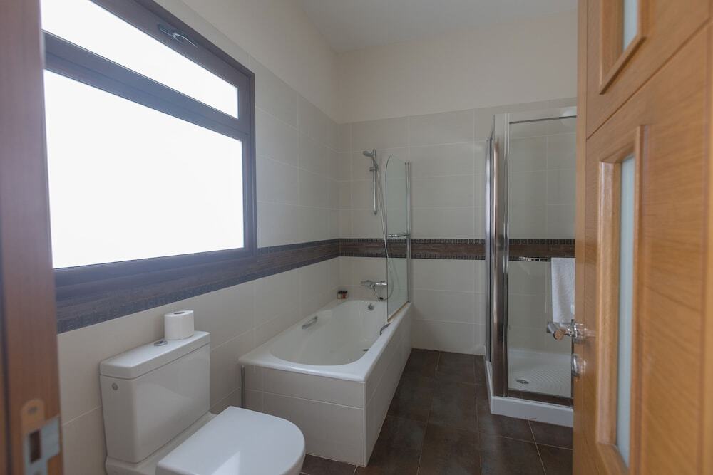 Протарас: Protaras Holiday Villa Pa7 Private 7 Bedroom Villa