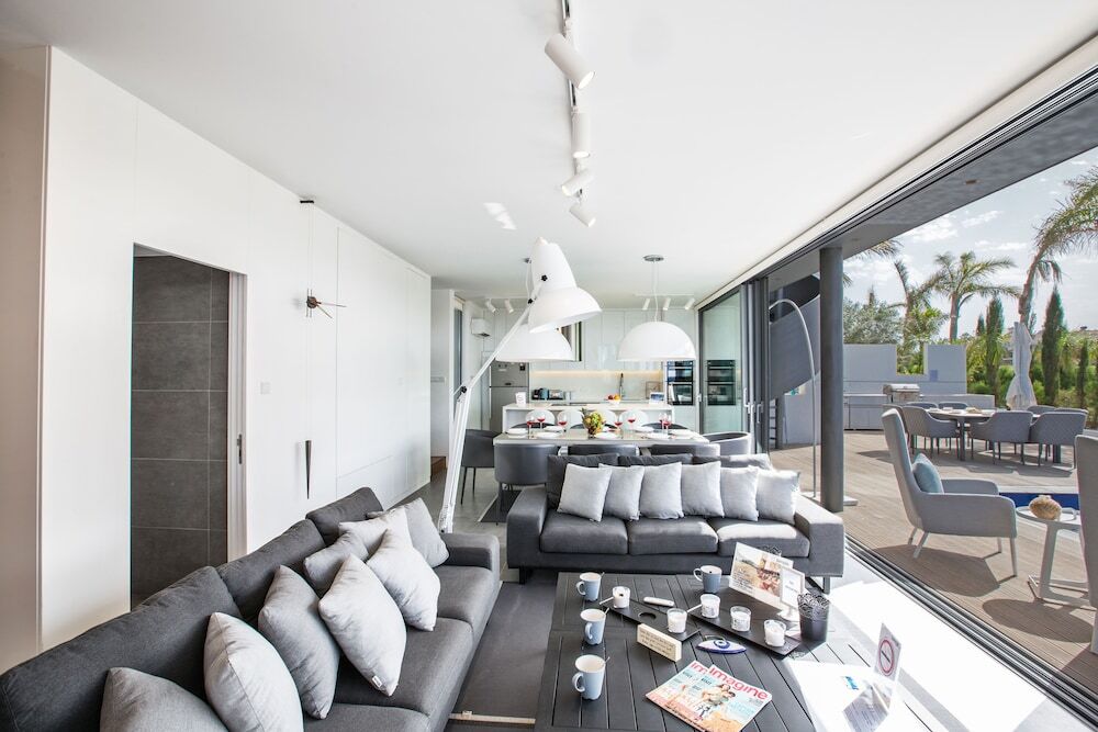 Паралимни: Protaras Holiday Villa Wp4