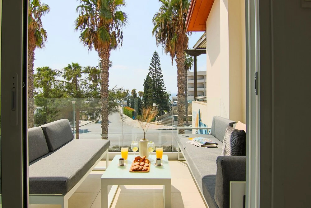 Пафос: Phaedrus Living Seaview Limnaria 154