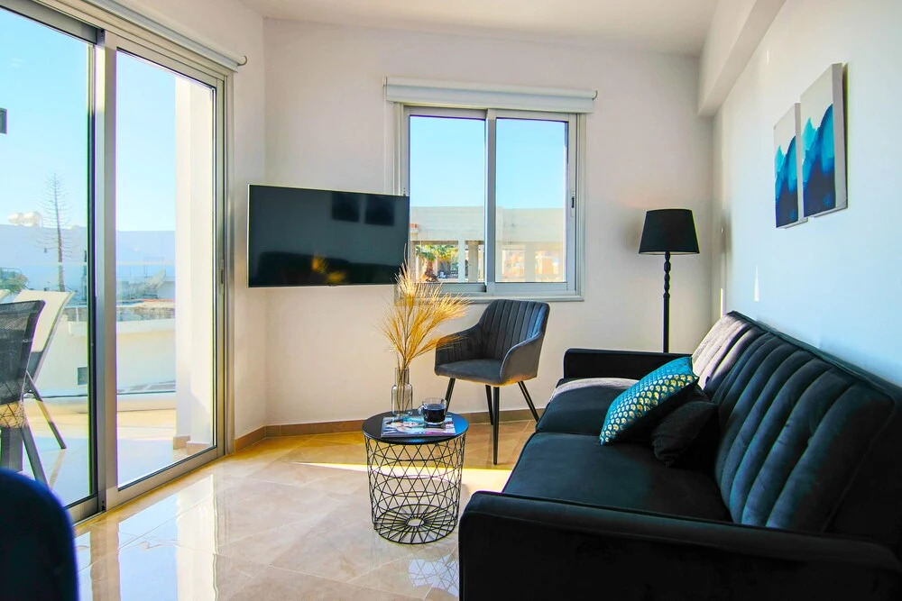 Пафос: Phaedrus Living Seaside Lighthouse 70
