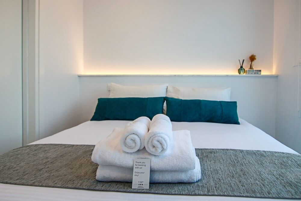 Phaedrus Living: Seaside Deluxe Flat Harbour 107 — фото 1