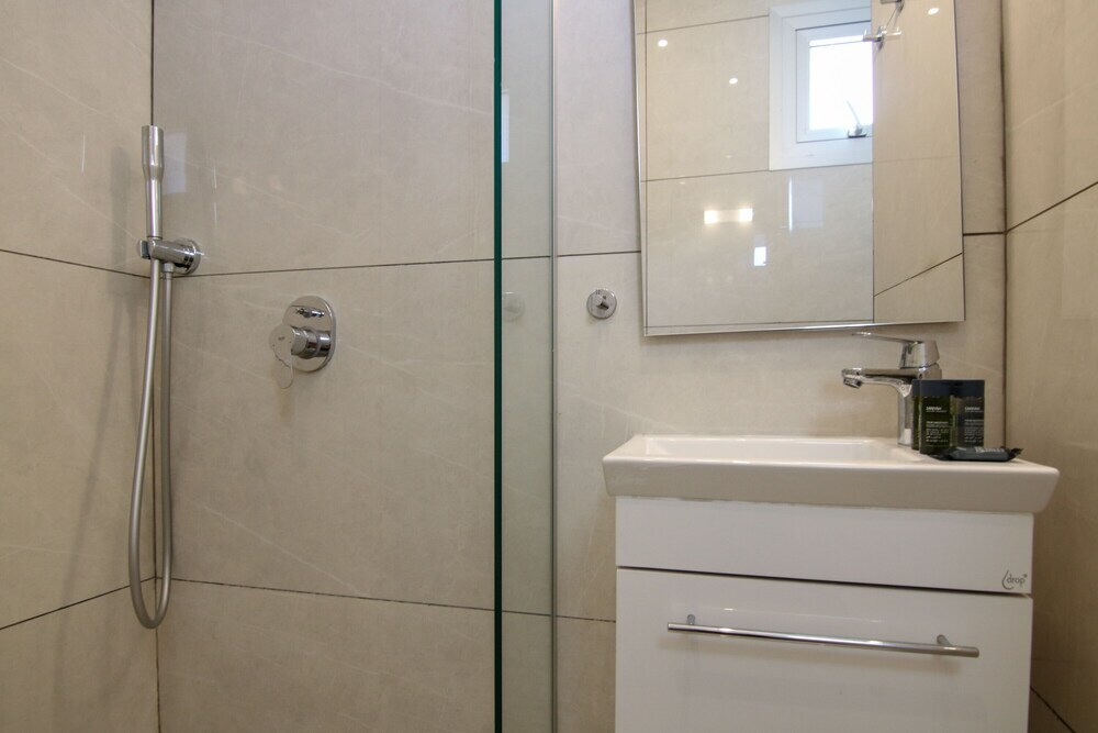 Пафос: Phaedrus Living: Seaside Luxury Flat Harbour 110