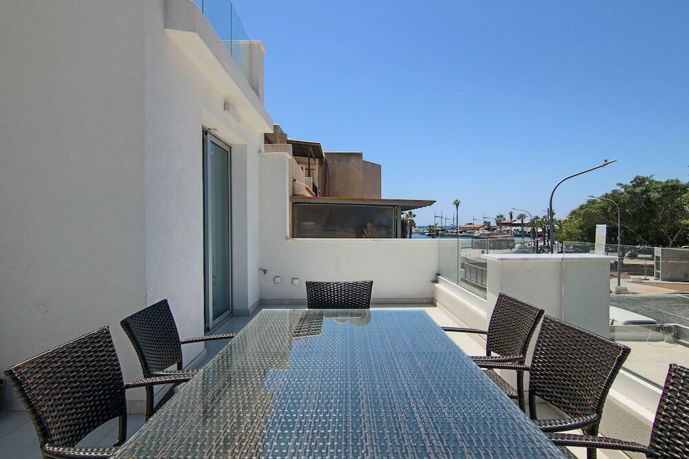 Phaedrus Living: Seaside Deluxe Flat Harbour 112 — фото 5