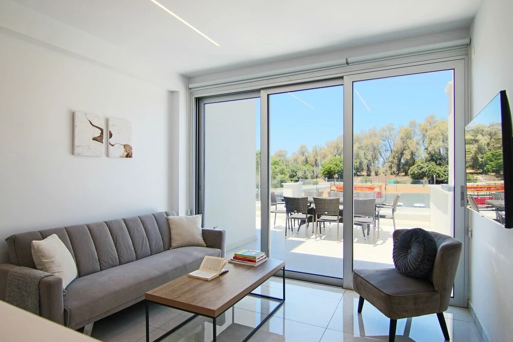 Пафос: Phaedrus Living: Seaside Deluxe Flat Harbour 112