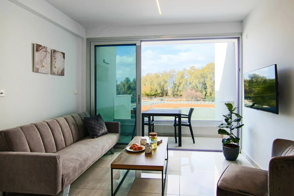 Пафос: Phaedrus Living: Seaside Executive Flat Harbour 205