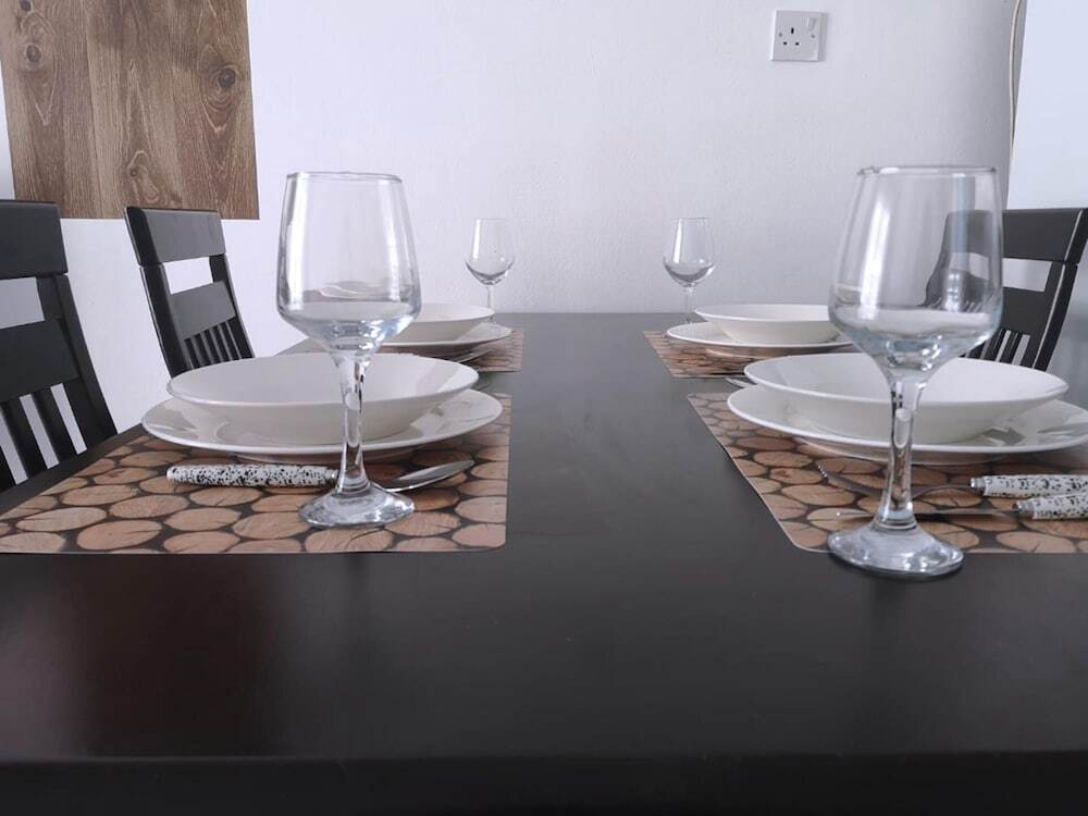 Пафос: 1-bed Cosy Apartment Close to Paphos Beach