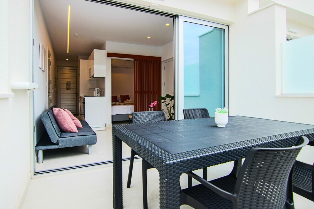 Пафос: Phaedrus Living: Seaside Luxury Flat Harbour 102