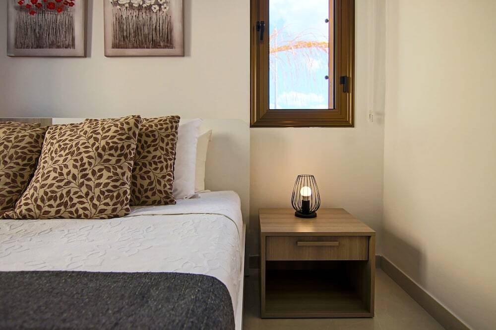 Phaedrus Living: CityView Luxury Flat Georgos 203 — фото 3