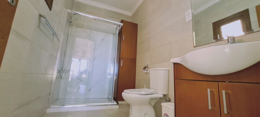 Паралимни: Ocean View 4 Br Villa