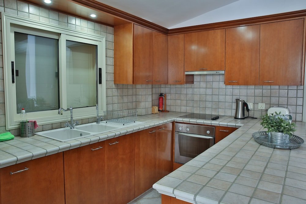 Какопетрия: Nestor Hillside Moniatis House