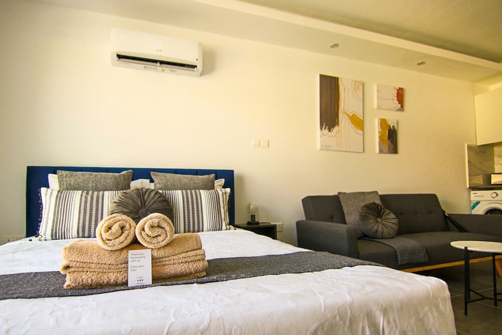 Пафос: Phaedrus Living Seaside Flat Athina 116