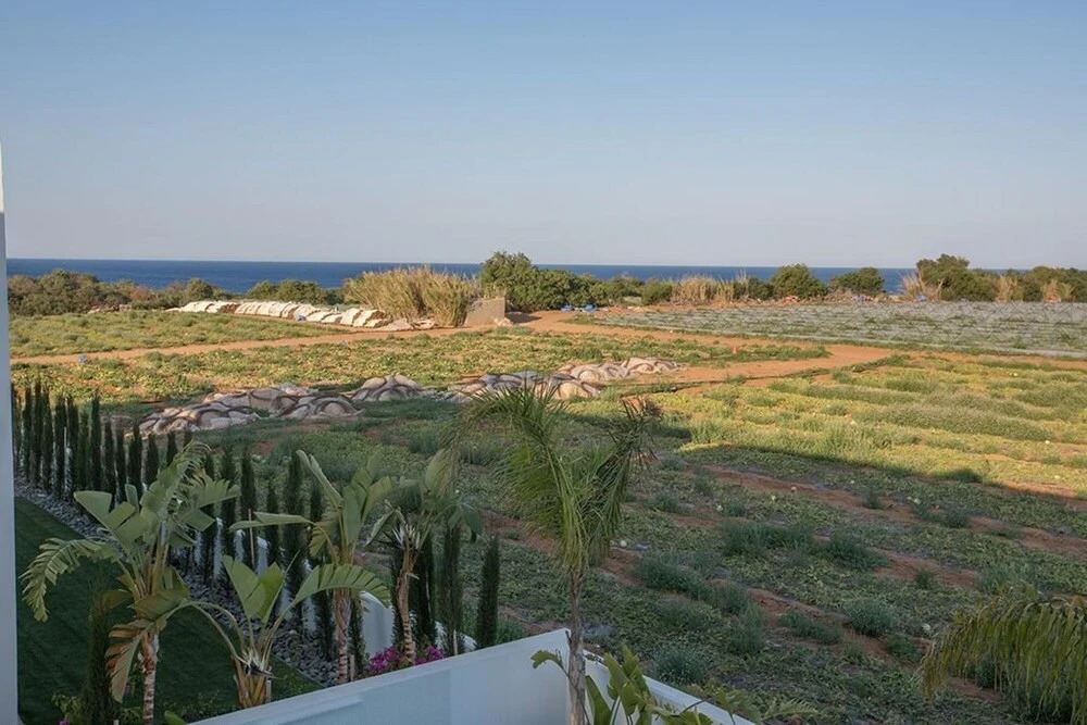 Паралимни: Villa Charlize AQ WP7