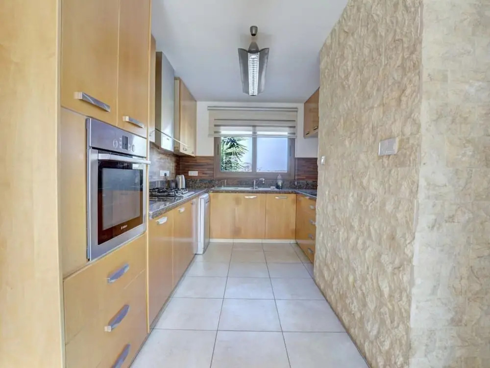 Паралимни: Villa Maisie AQ Ek193