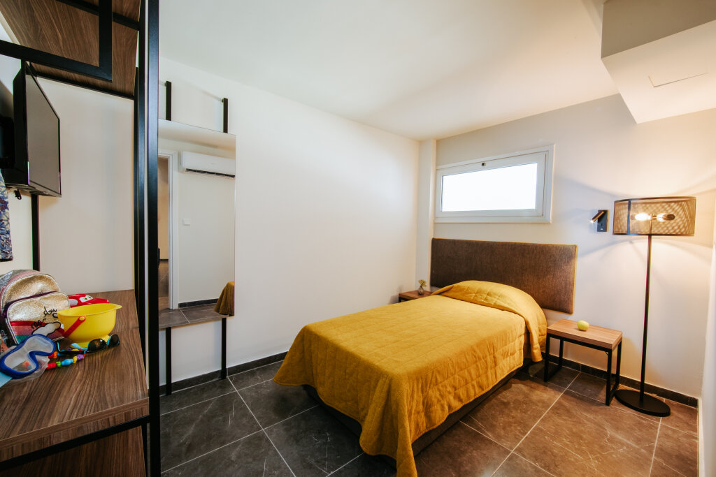 Айя-Напа: Cosmo Napa Hotel