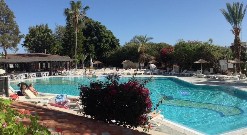 Пафос: Paphos Gardens Hotel & Apartments