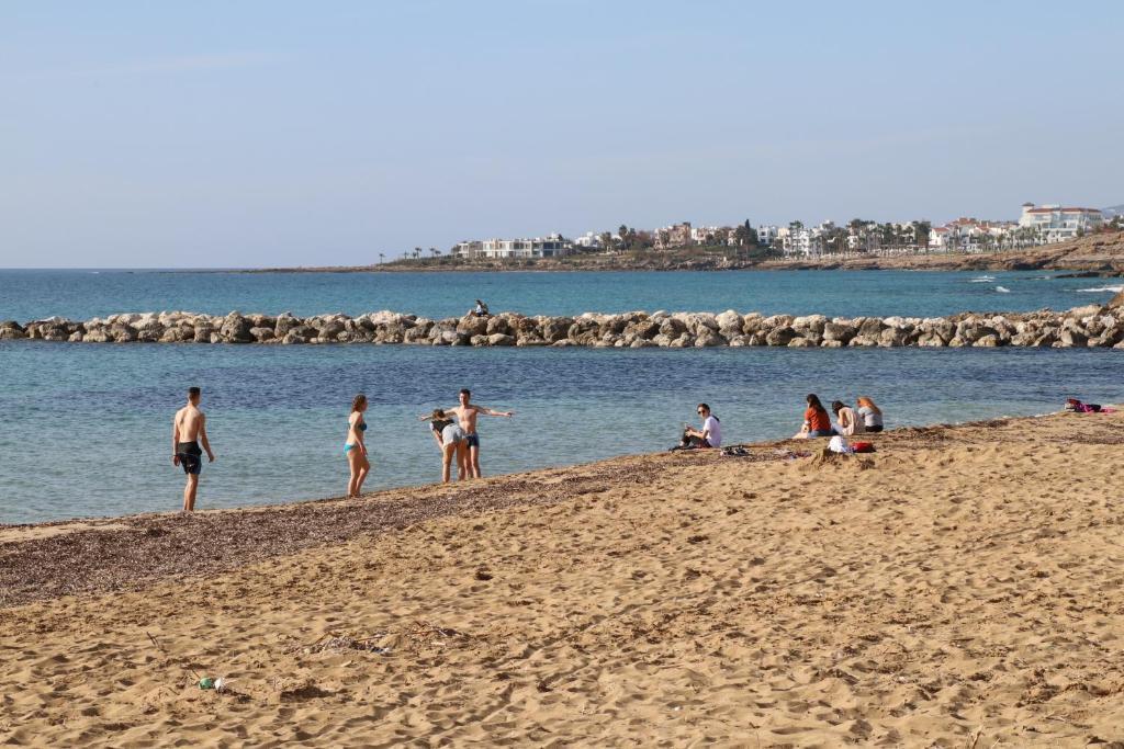 Пафос: Cyking 2 bed Apartment with pool & 10 min to beach