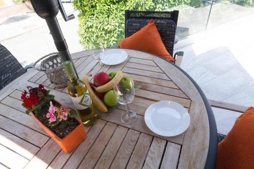 Пафос: Kato Paphos 1br Near Paphos Harbour/Beach/Sea