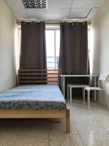 Агиа-Варвара: Purple Hostel