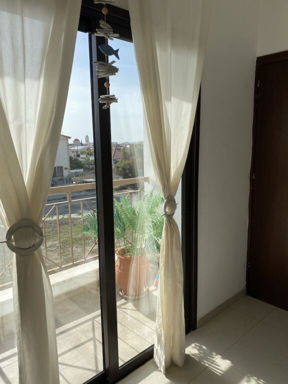 Ороклини: Beautiful and Modern Apartment in Oroklini, Cyprus