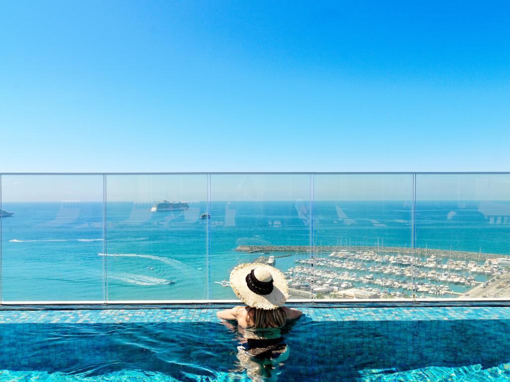 Лимассол: The Tower at St Raphael Resort