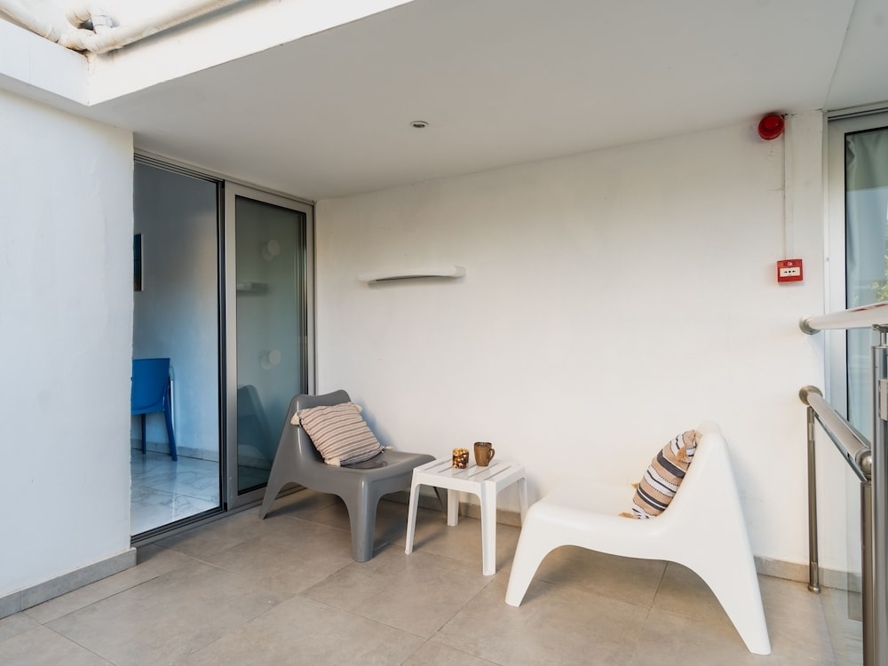 Айя-Напа: Rio Gardens - Bright Studio w Terrace