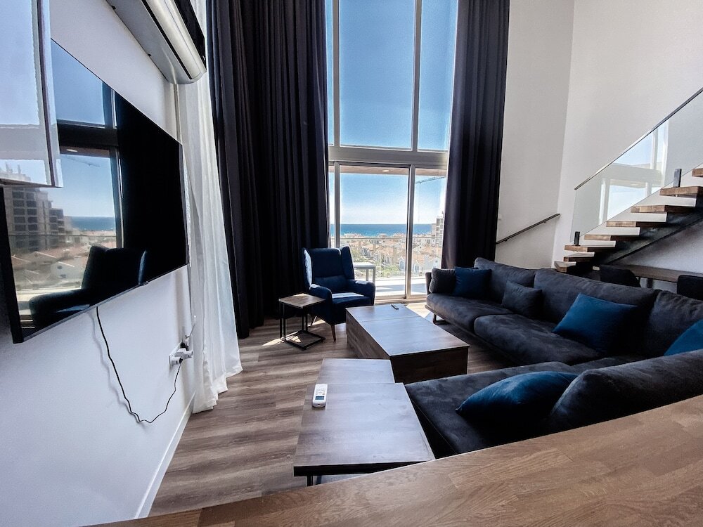 Авгору: 2 Bedrooms Penthouse in Iskele