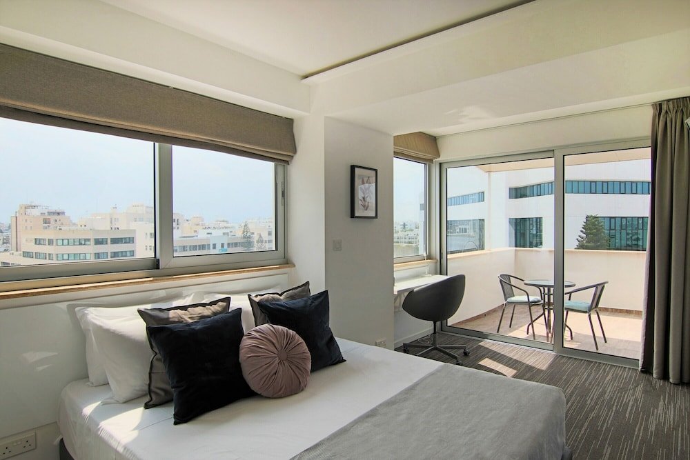 Phaedrus Living Luxury Suite Nicosia 507 — фото 3
