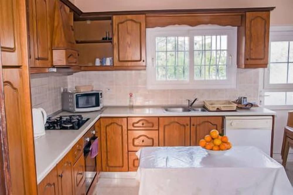 Алсанджак: Beautiful and Large 3-bed Villa in Lapta, Cyprus