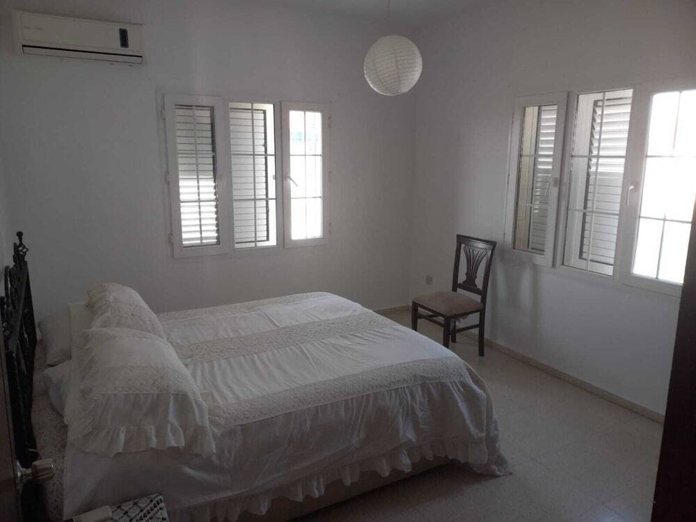 Алсанджак: Beautiful and Large 3-bed Villa in Lapta, Cyprus