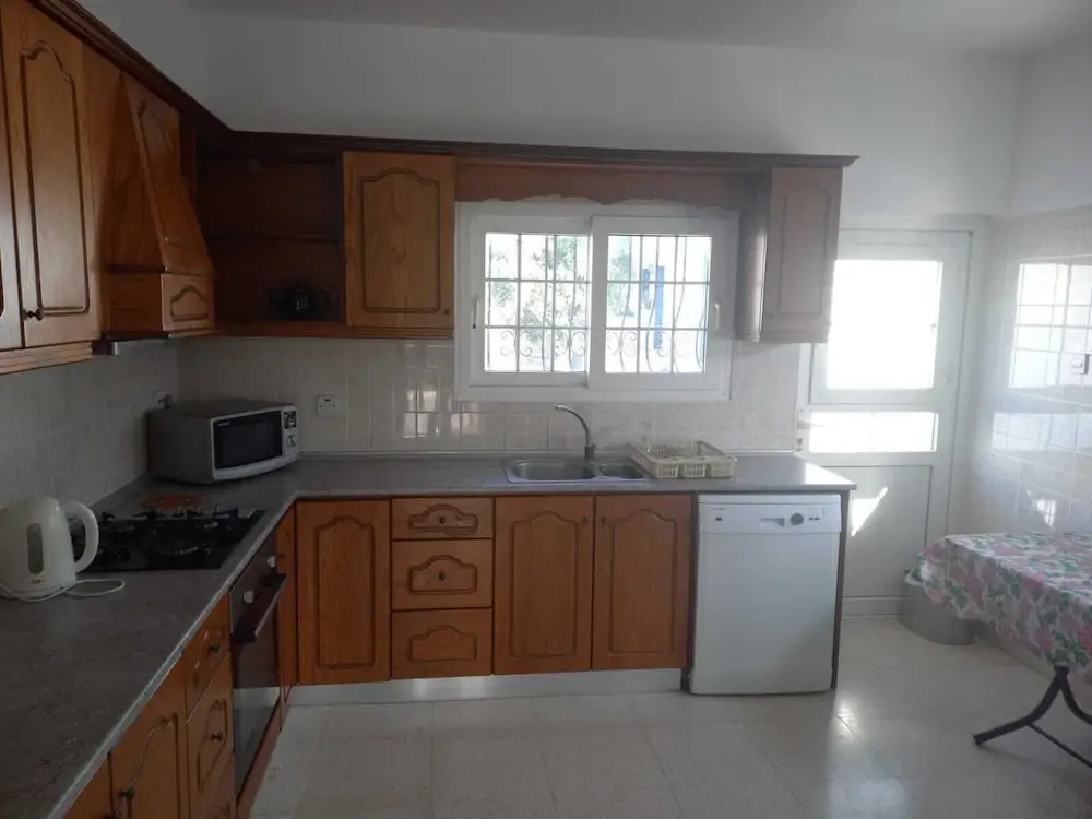 Алсанджак: Beautiful and Large 3-bed Villa in Lapta, Cyprus