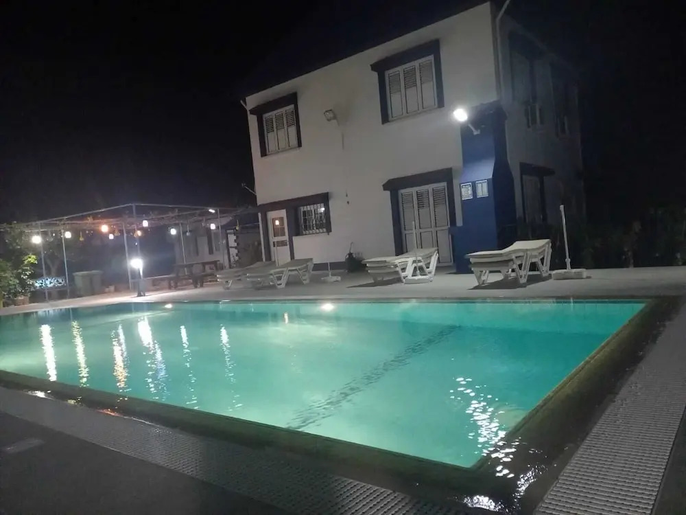 Алсанджак: Beautiful and Large 3-bed Villa in Lapta, Cyprus