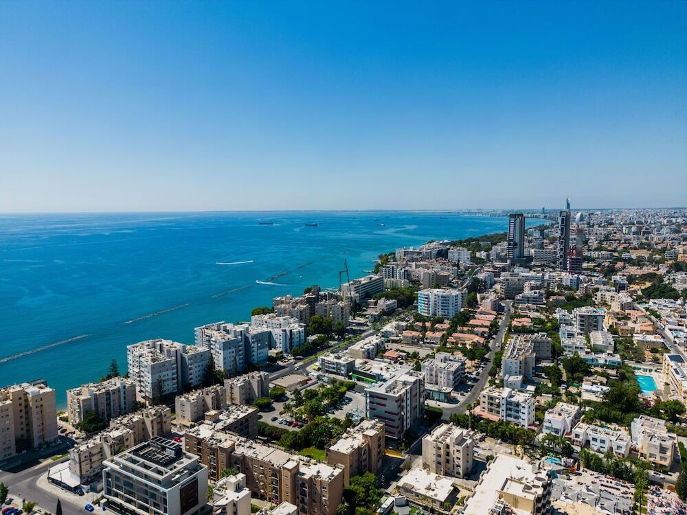 Гермасойя: 1 Bedroom Apartment With Balcony and Garden-view