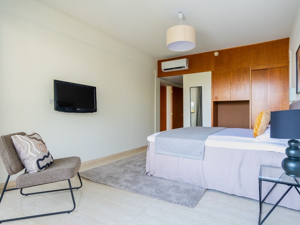1 Bedroom Apartment With Balcony — фото 6
