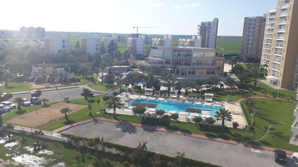 Авгору: Concept Studios in Caesar Resort Cyprus