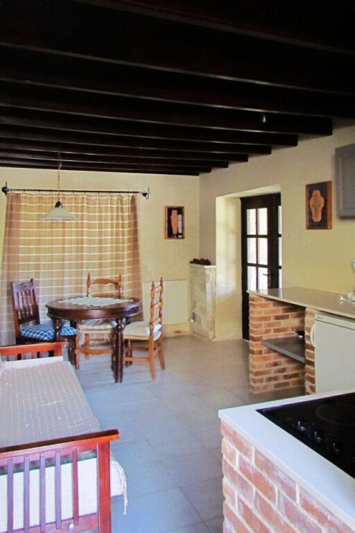 Точни: Mespilo House Tochni
