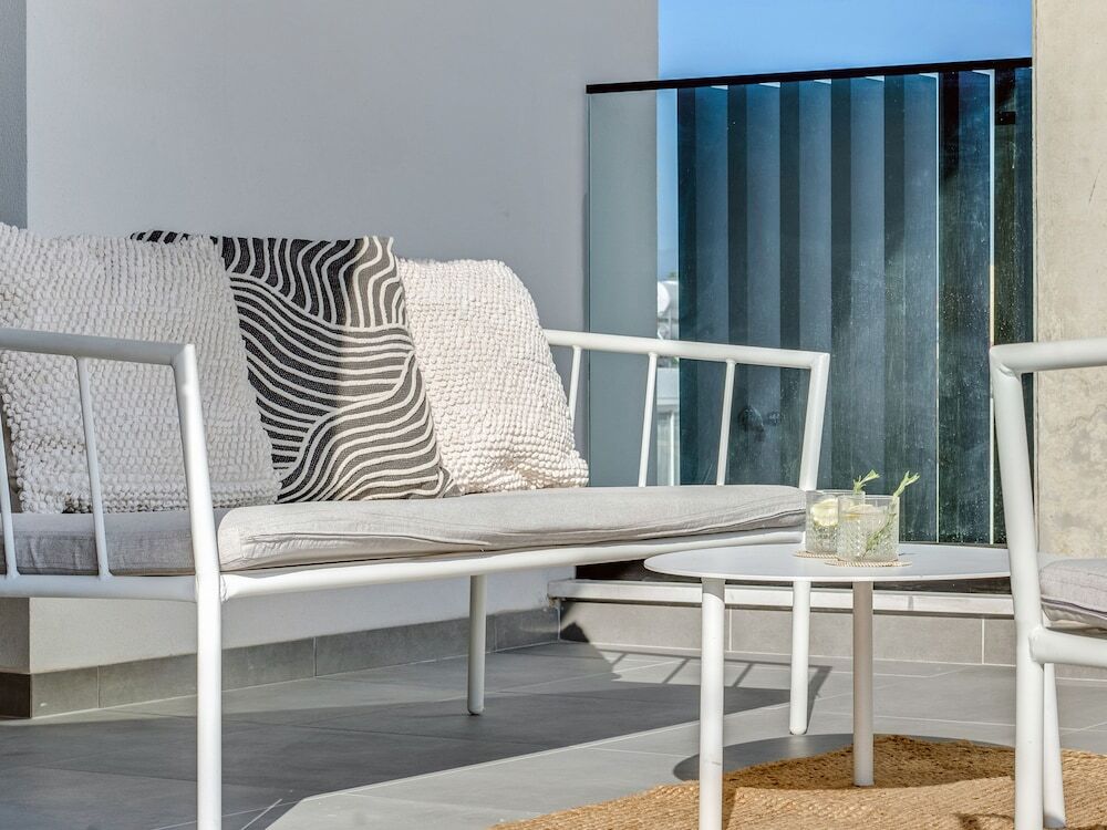 Лимассол: Sanders Crystal 1 Precious 3 Bdr Apt With Shared Pool
