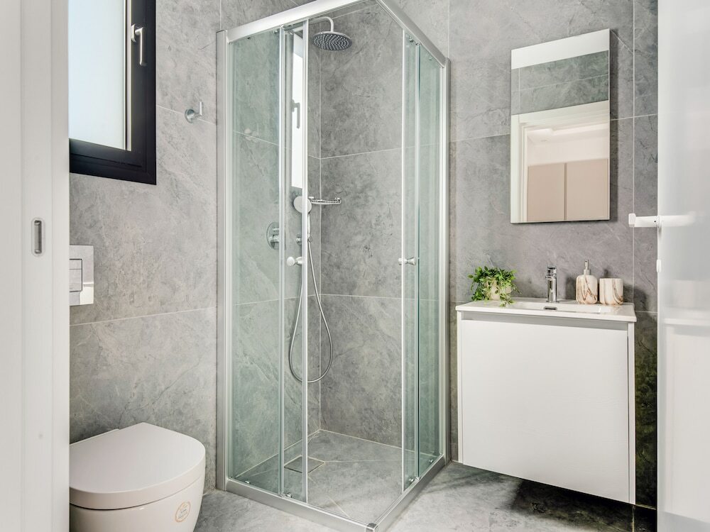 Лимассол: Sanders Crystal 1 Precious 3 Bdr Apt With Shared Pool