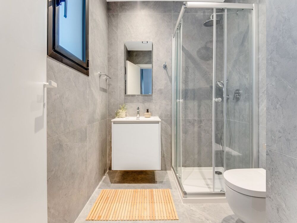Лимассол: Sanders Crystal 1 Precious 3 Bdr Apt With Shared Pool