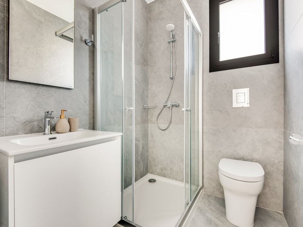 Лимассол: Sanders Crystal 1 - Cute  2-bdr Apt With Shared Pool