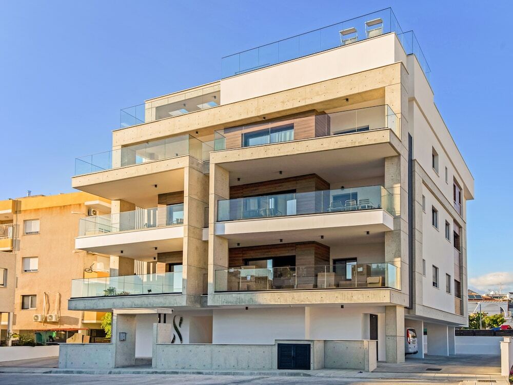 Лимассол: Sanders Crystal 1 - Cute  2-bdr Apt With Shared Pool