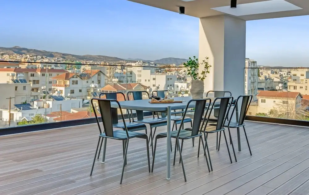 Лимассол: Sanders Crystal 2 - Cute 1-bdr Apt With Shared Rooftop
