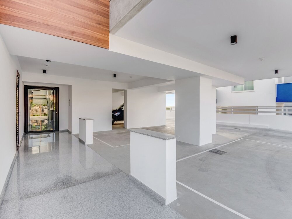 Лимассол: Sanders Crystal 2 - Cute 1-bdr Apt With Shared Rooftop