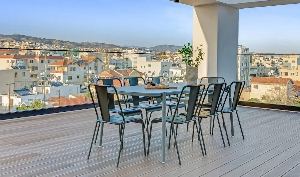 Лимассол: Sanders Crystal 2 - Petite 2-bdr Apt With Shared Rooftop