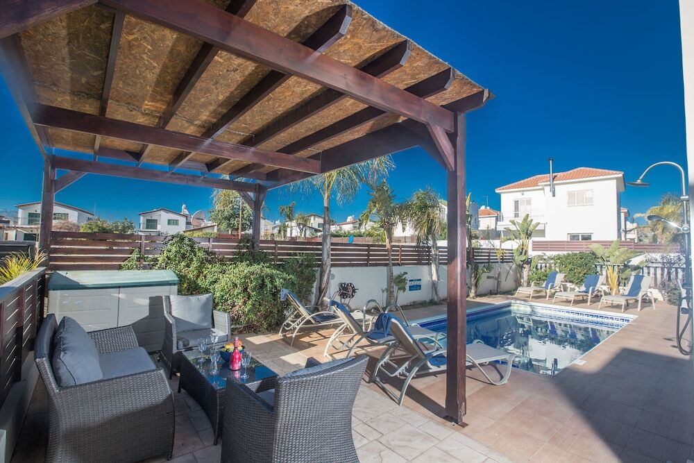 Паралимни: Protaras Holiday Villa Mv34